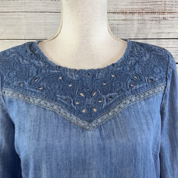 Talbots Blouse Top size Small Denim Chambray Tencel Lace Boho Peasant Modest - Picture 3 of 10